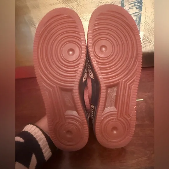 Women’s Nike Air Force Ones - Picture 5 of 5